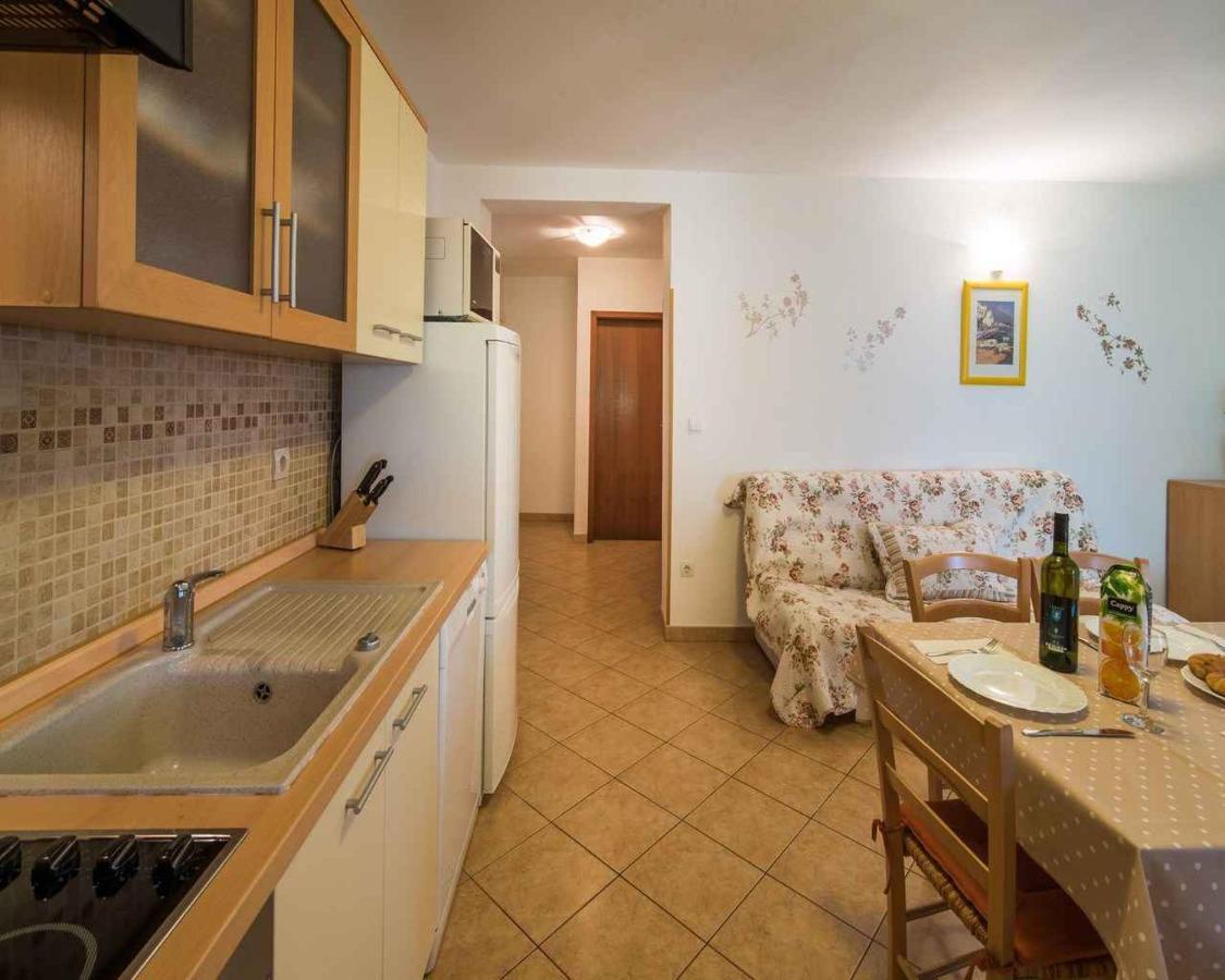 Apartments In Vrbnik/Insel Krk 13597 エクステリア 写真