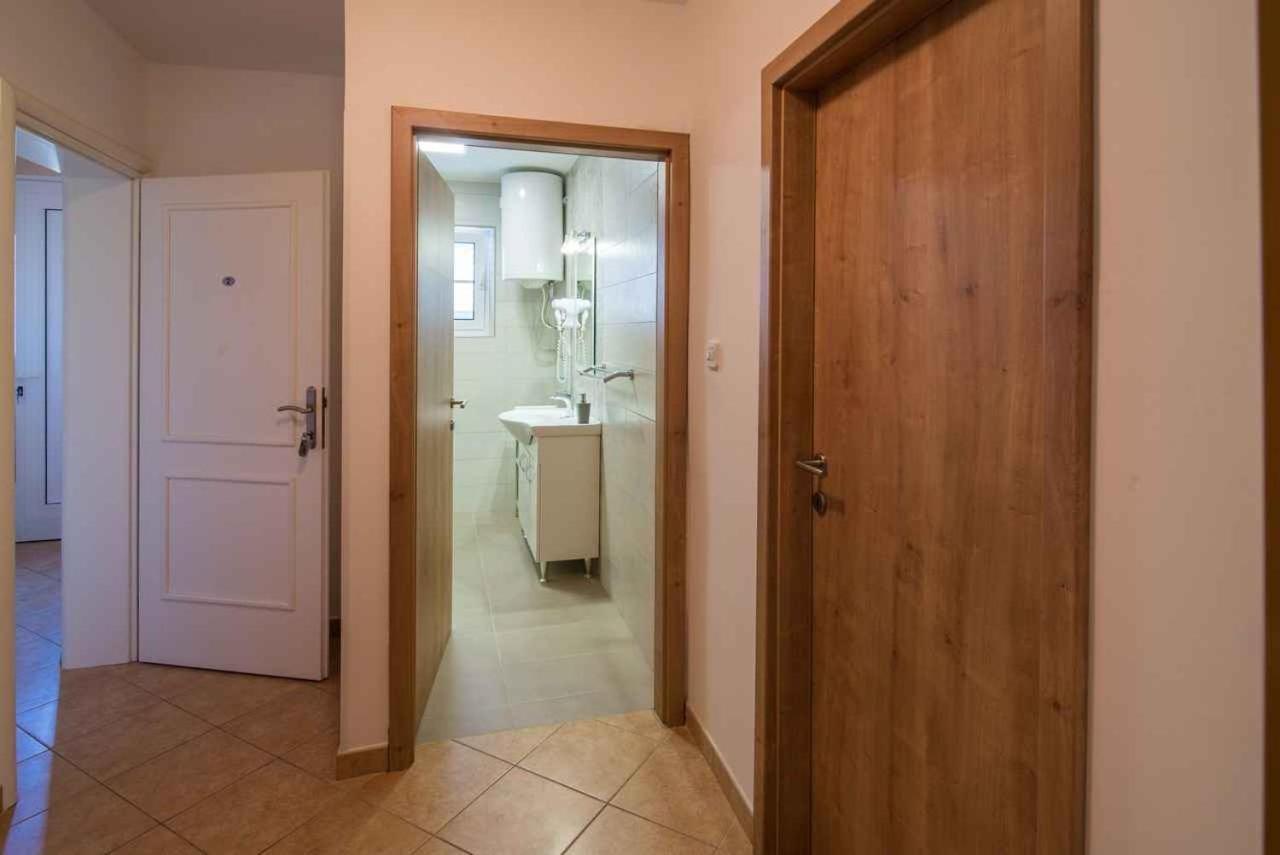 Apartments In Vrbnik/Insel Krk 13597 エクステリア 写真