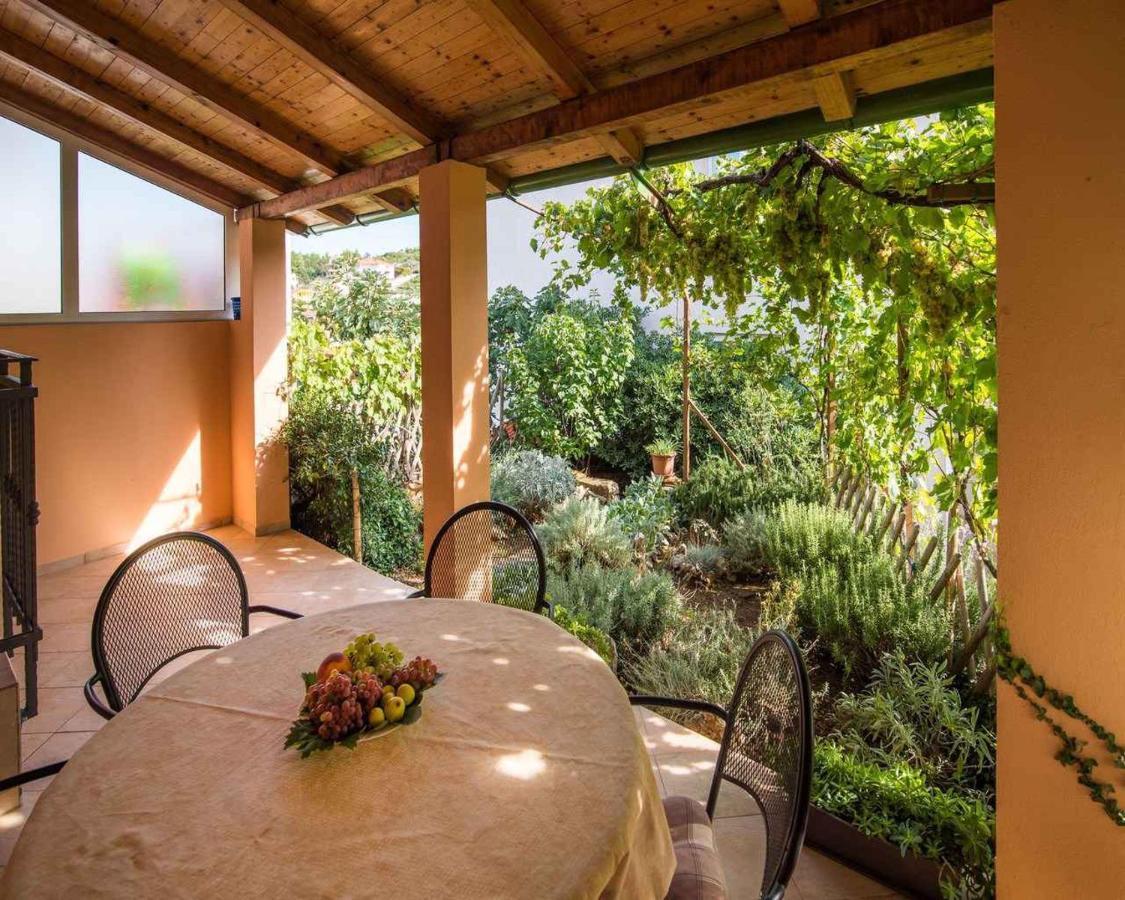 Apartments In Vrbnik/Insel Krk 13597 エクステリア 写真