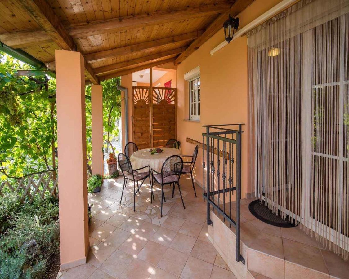 Apartments In Vrbnik/Insel Krk 13597 エクステリア 写真