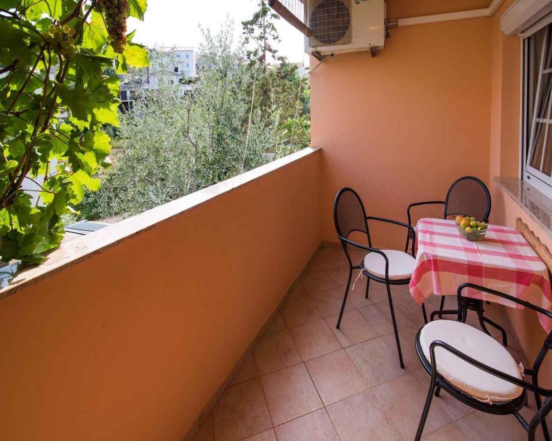Apartments In Vrbnik/Insel Krk 13597 エクステリア 写真